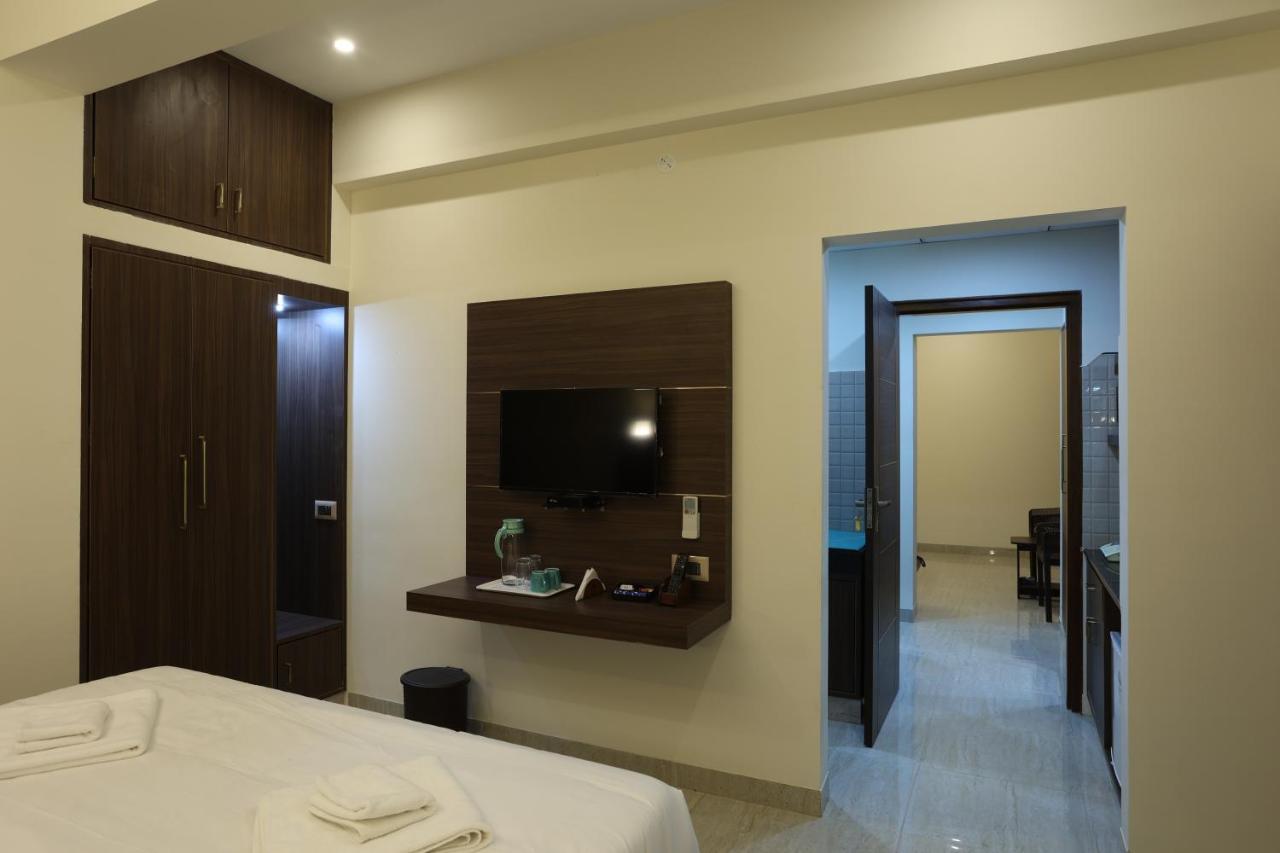 Minas Manor Hotel Tiruchirappalli Екстериор снимка