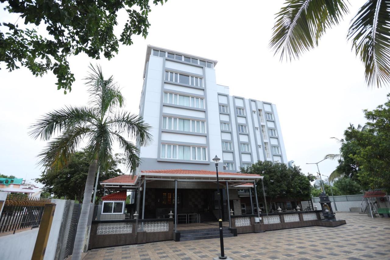Minas Manor Hotel Tiruchirappalli Екстериор снимка