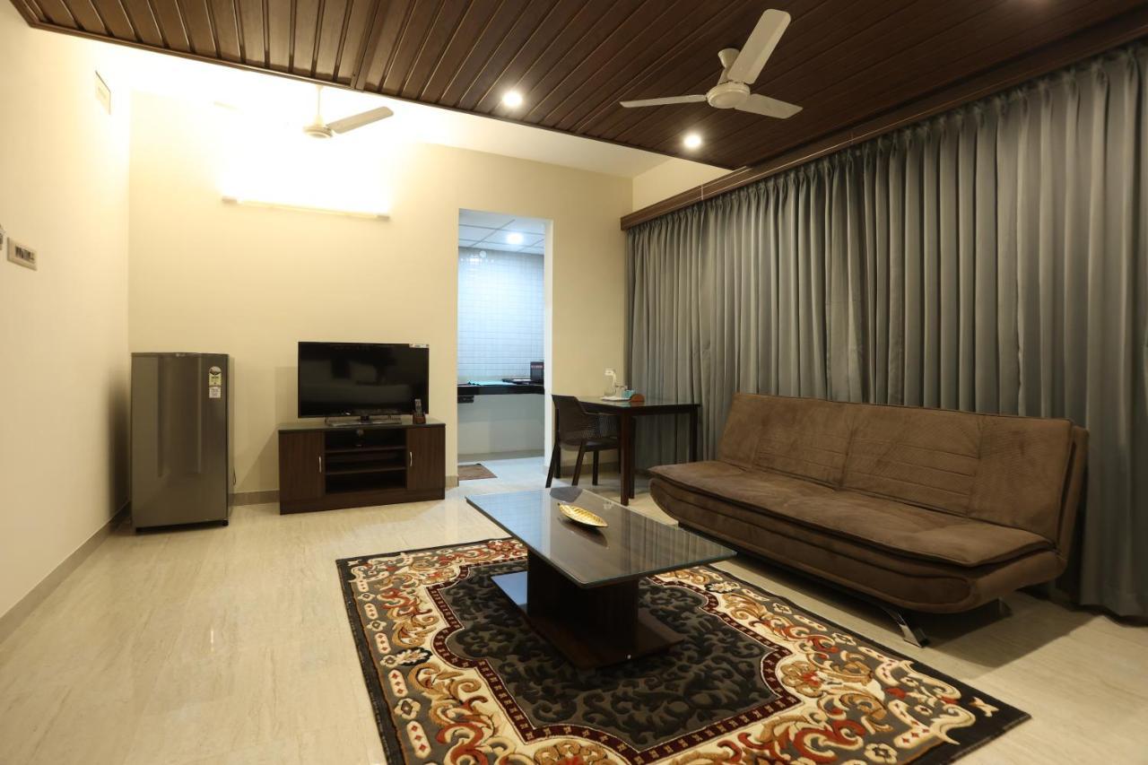 Minas Manor Hotel Tiruchirappalli Екстериор снимка