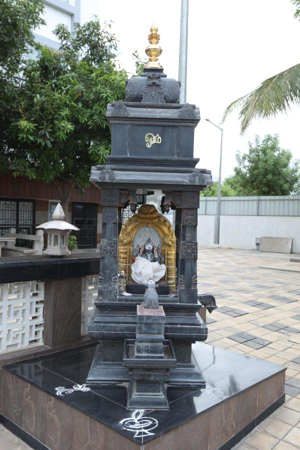 Minas Manor Hotel Tiruchirappalli Екстериор снимка